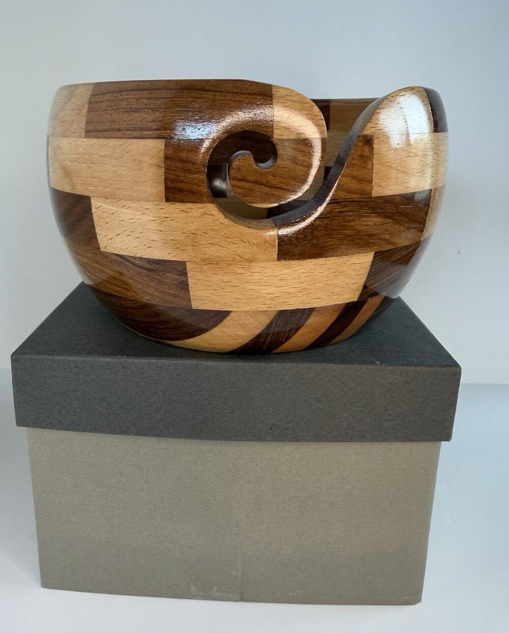 New Stylish Yarn Bowl Hand Made Wooden For Knitting & Crochet Yarn Holder Gift
